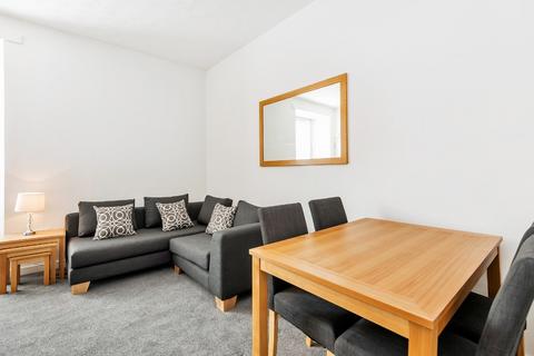 2 bedroom flat to rent, Pitfour Street, West End DD2