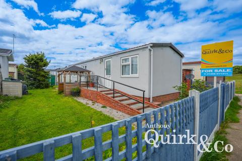 2 bedroom park home for sale, Creek Road, Canvey Island, SS8