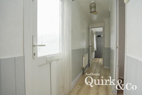 2 bedroom park home for sale, Creek Road, Canvey Island, SS8