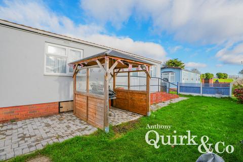 2 bedroom park home for sale, Creek Road, Canvey Island, SS8