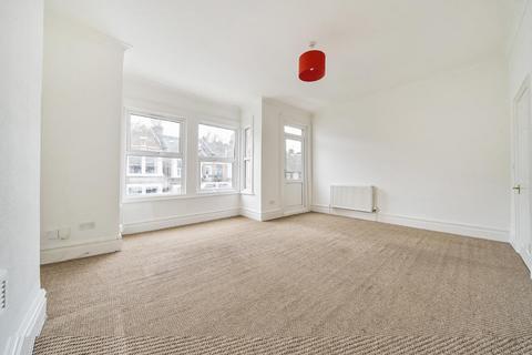 3 bedroom flat for sale, Hawarden Grove, Herne Hill