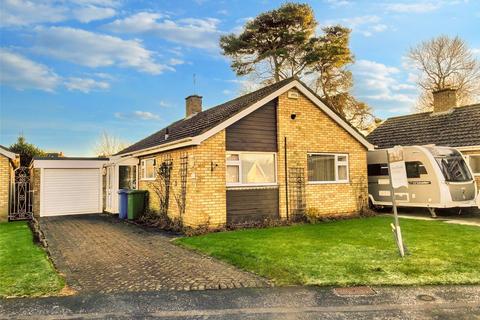 2 bedroom bungalow for sale, Scalby Beck Road, Scalby, Scarborough, North Yorkshire, YO13