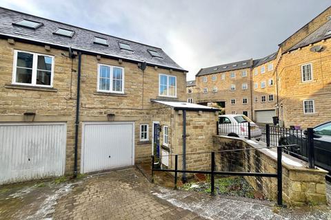 3 bedroom semi-detached house to rent, Woodcote Fold, Keighley BD22