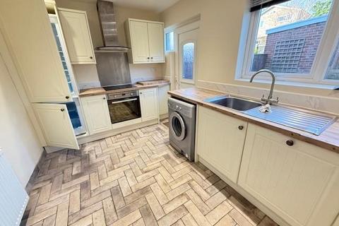 2 bedroom terraced house to rent, Bell Road, Wylam