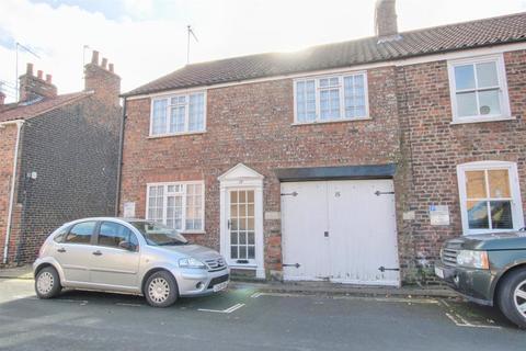 4 bedroom end of terrace house for sale, Minster Moorgate, Beverley