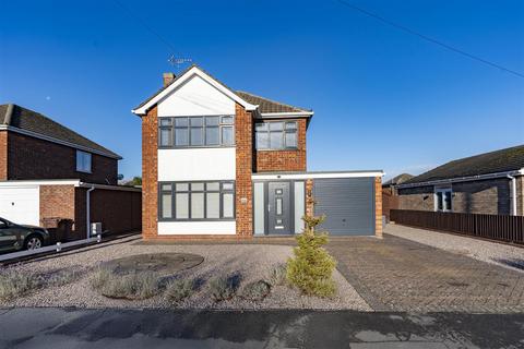 3 bedroom detached house for sale, Cathedral Drive, Spalding