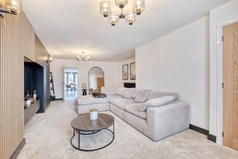 85 Barn Lane, Solihull, B92 7NB