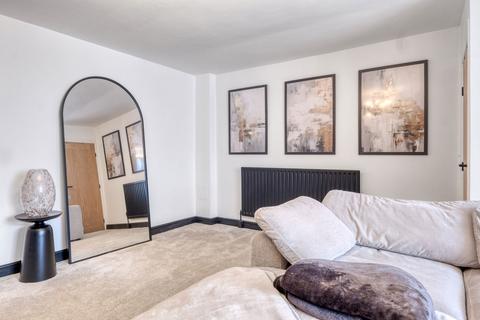 85 Barn Lane, Solihull, B92 7NB