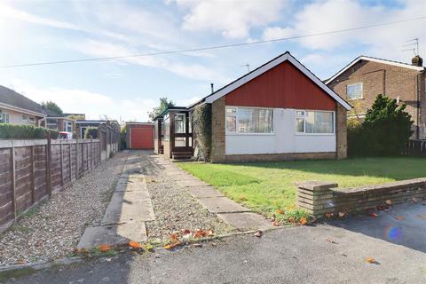 3 bedroom detached bungalow for sale, Oak Avenue, Elloughton