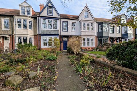 5 bedroom house for sale, Sunderland Road, South Shields, NE34