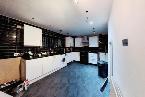 4 bedroom terraced house for sale, Green Lane, ilford IG1