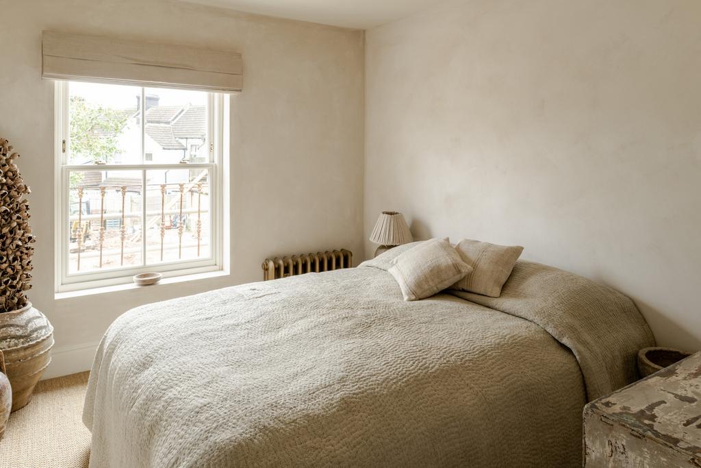 242584 20241106 chantry house shoreham 29 hi ...