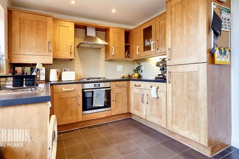 4 bedroom terraced house for sale, Dobbs Close, Sheffield