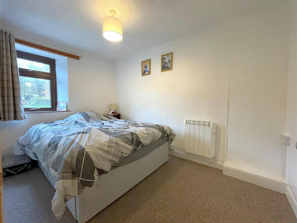 Bedroom one.jpg