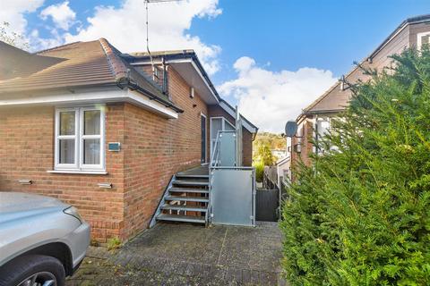 6b Station Approach, Whyteleafe, CR3 0AZ