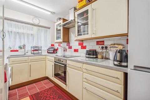 1 bedroom flat for sale, Brambleside, High Wycombe HP11