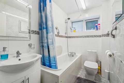 1 bedroom flat for sale, Brambleside, High Wycombe HP11