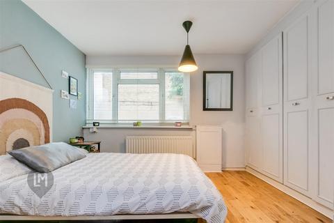 2 bedroom flat for sale, Westover Road, London