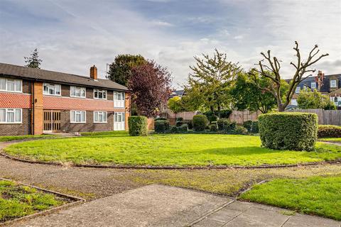 2 bedroom flat for sale, Westover Road, London