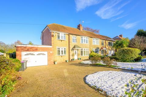 4 bedroom semi-detached house for sale, Hill Avenue, Grantham NG31