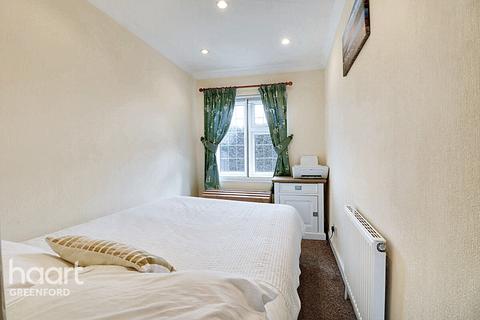 3 bedroom semi-detached house for sale, Runnymede Gardens, London