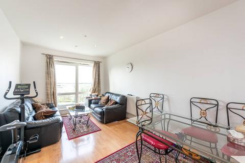 2 bedroom flat to rent, Kensington Westside, Earls Court, London, W14