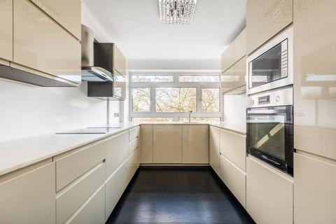 3 bedroom flat to rent, Strangways Terrace, Holland Park, London, W14