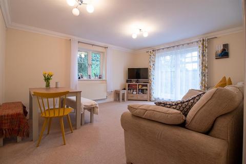 2 bedroom flat for sale, Bucknell Close, Solihull