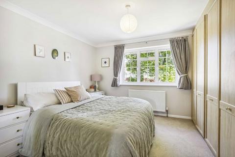 2 bedroom terraced house for sale, Tudor Gardens, Twickenham TW1