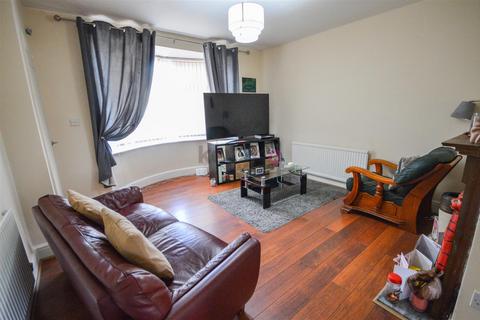 15 Halsall Road, Sheffield, S9 4JF