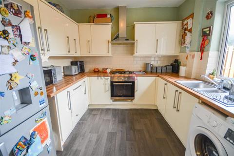 15 Halsall Road, Sheffield, S9 4JF
