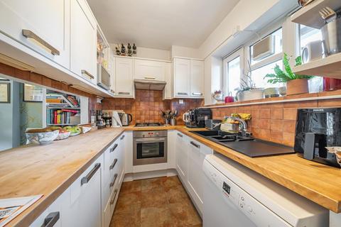 1 bedroom flat for sale, Caistor Road, Balham