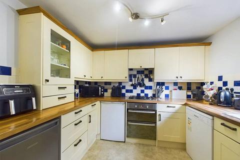 3 bedroom terraced house for sale, Great Oaty Gardens, Lyppard Hanford, Worcester, Worcestershire, WR4