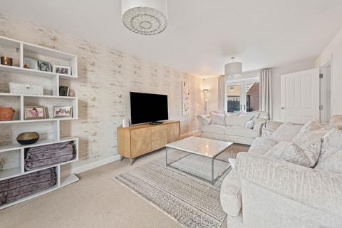 27 Beaumaris Way, Grantham, NG31 8WP