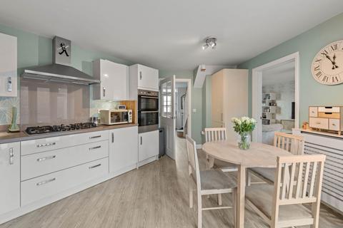 27 Beaumaris Way, Grantham, NG31 8WP
