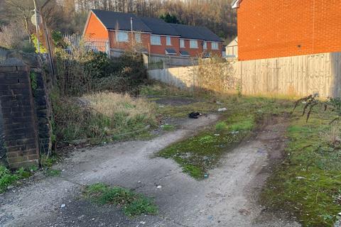 Land for sale, Land Opposite 17 De-Winton Terrace, Llanbradach, Caerphilly, Mid Glamorgan, CF83 3JY