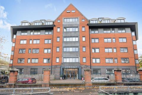 1 bedroom flat for sale, Slough,  Berkshire,  SL1