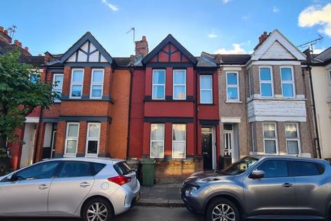 8 bedroom terraced house for sale, 92 Herga Road, Harrow, Middlesex, HA3 5AT