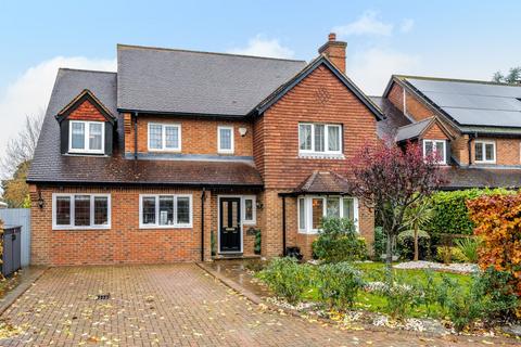 5 bedroom detached house for sale, Hunters Mews, Fontwell, BN18