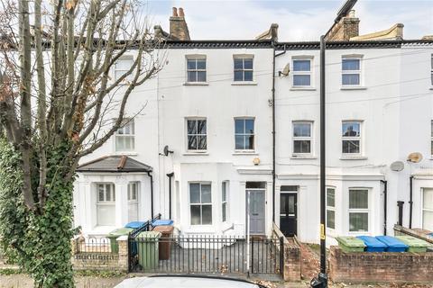 4 bedroom terraced house to rent, Landcroft Road, London SE22