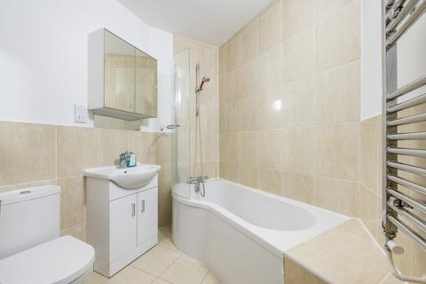 1 bedroom flat for sale, Goswell Road, Islington, London