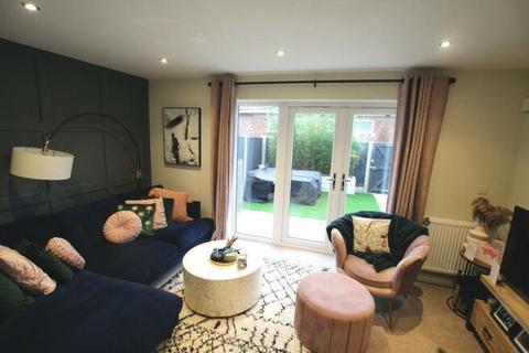 3 bedroom semi-detached house to rent, Lace Gardens, Ruddington, Nottingham, Nottinghamshire, NG11