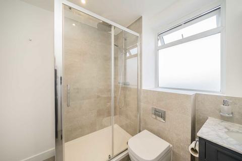 2 bedroom flat for sale, Cavendish Road, London W4