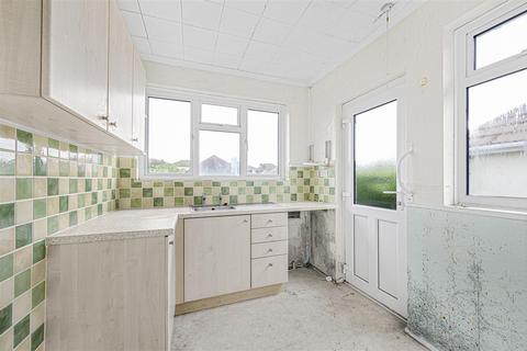 2 bedroom semi-detached bungalow for sale, Gladys Avenue, Peacehaven