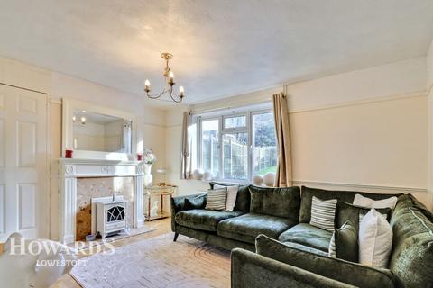 3 bedroom semi-detached house for sale, Hill Road, Lowestoft