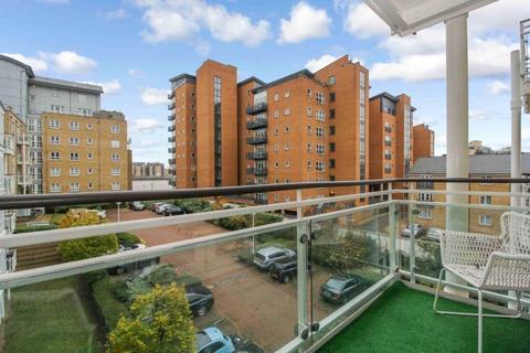 1 bedroom flat to rent, St. Davids Square, London