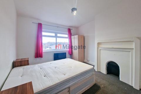 2 bedroom flat to rent, Bromley Hill, Bromley BR1