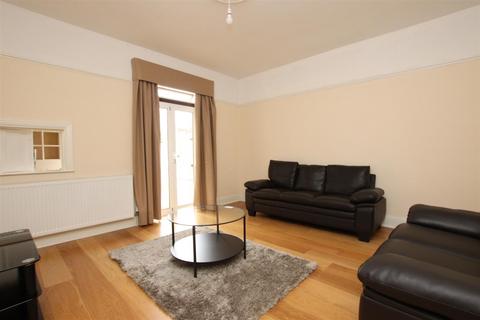 4 bedroom house to rent, Combe Park, Bath BA1