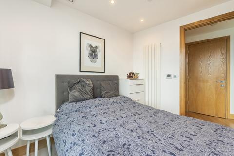 1 bedroom flat for sale, Arena Tower, 25 Crossharbour Plaza, London