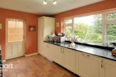 1 Freshfields, Croydon, CR0 7QS
